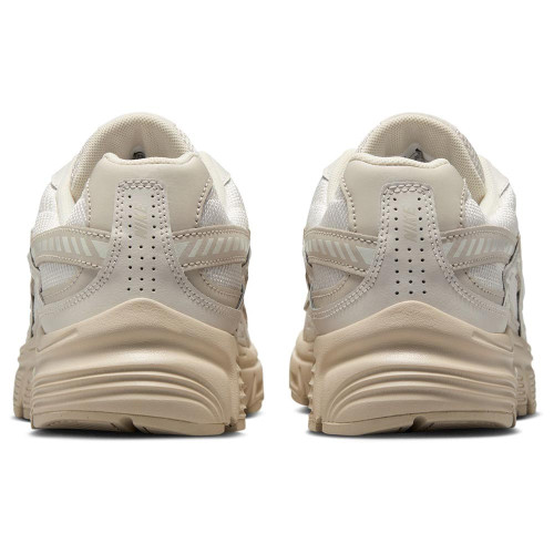 Nike Initiator